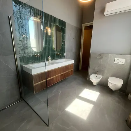 Apartamento Luxury With Large Terrace And Jacuzzi Next To Famous Historic Walls Of *
